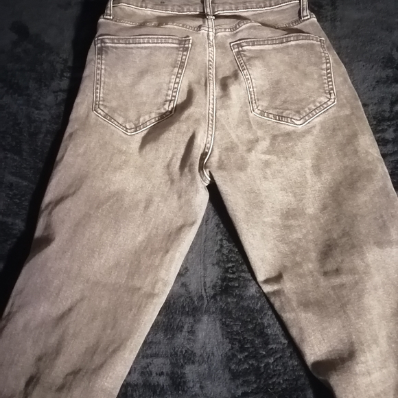 Gap soft gray distressed jeans - Picture 8 of 8